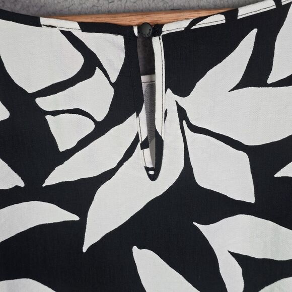 Vince Camuto Black White Abstract Print Tiered Sleeve Blouse Size 3X - Picture 8 of 13